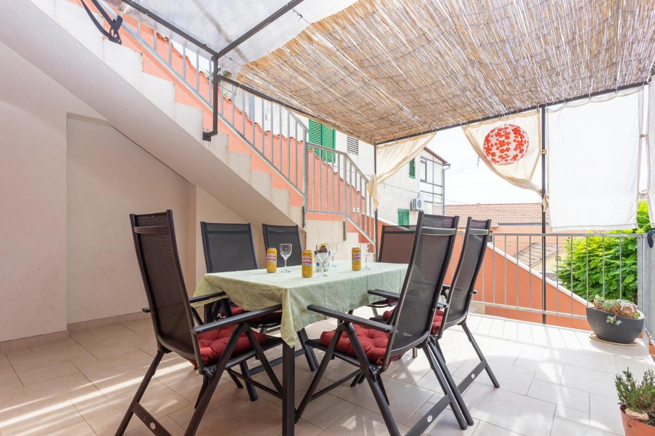 דירות שיבניק Cozy Flat Keko מראה חיצוני תמונה