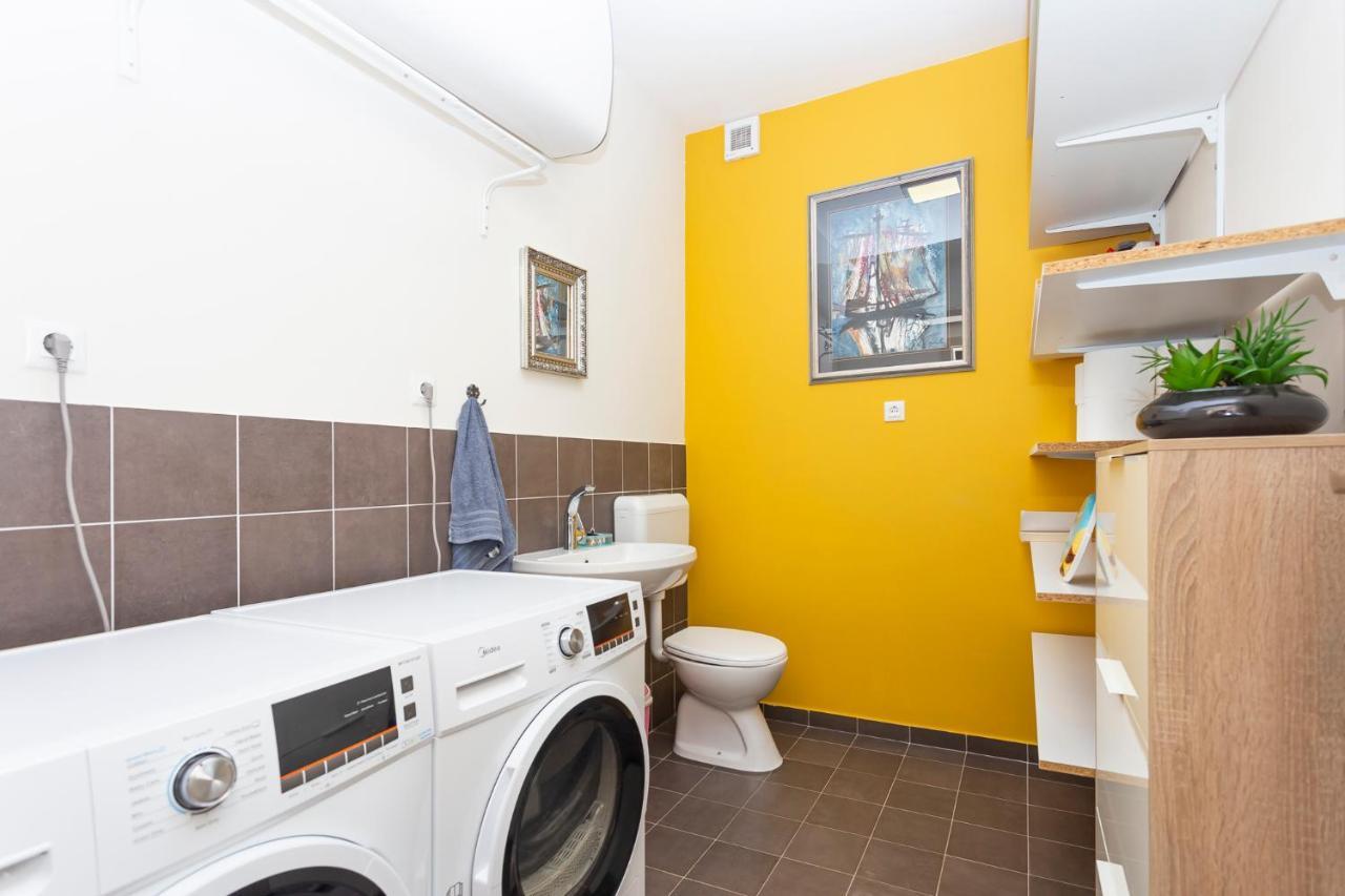דירות שיבניק Cozy Flat Keko מראה חיצוני תמונה
